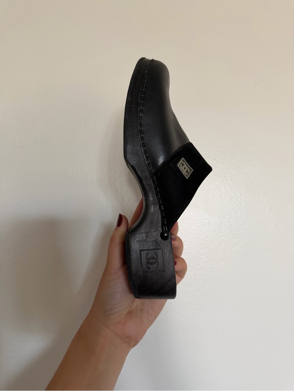 CHANEL Black Leather Clog Mule with Logo Plaque - Picture 7 of 8